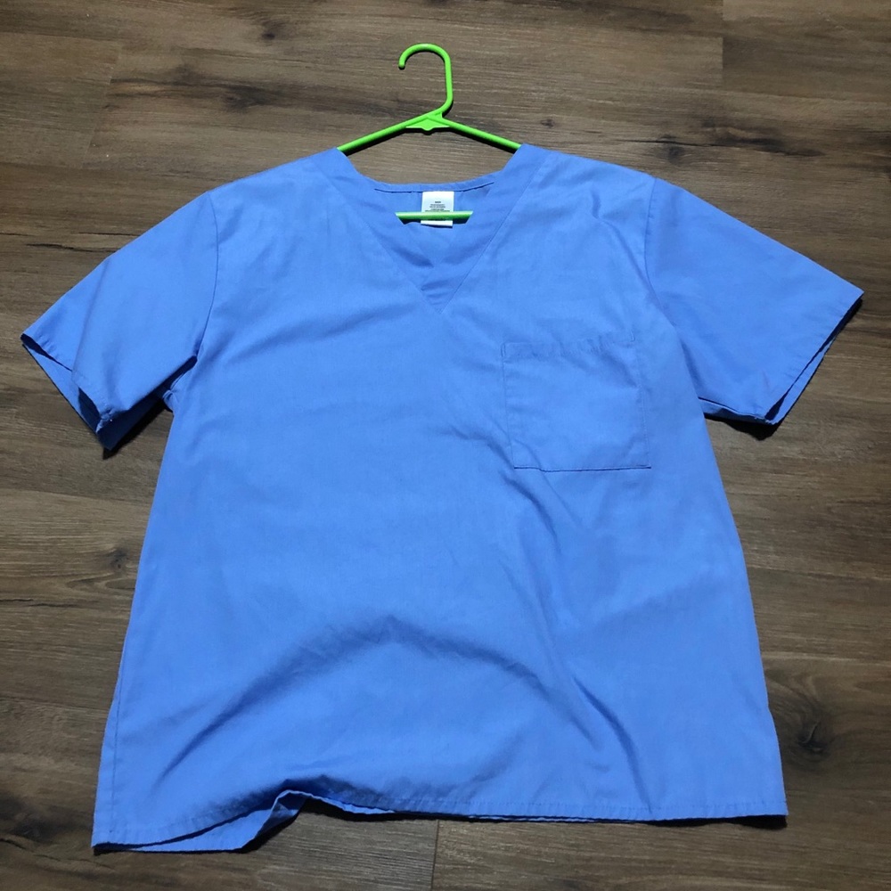 Scrub top